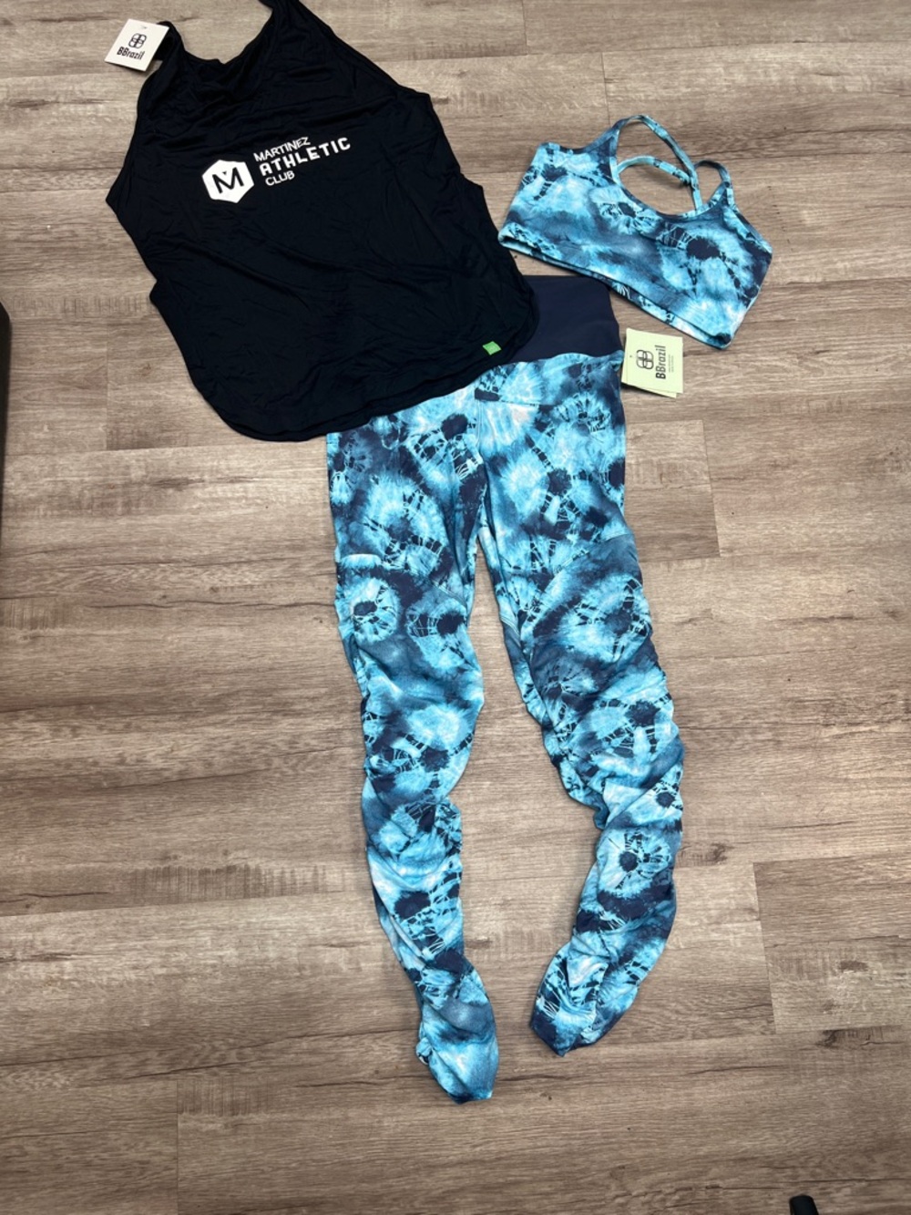 BBrazil Women’s Blue Tie-Dye Leggings and Bra L Martinez Sports Club Tank L BNWT